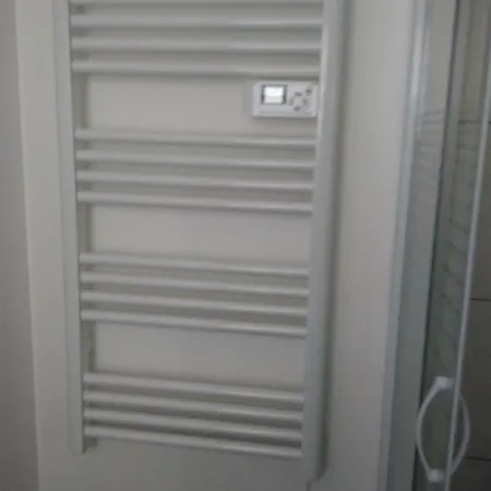 Apartment 24 Heures Et Plus Chez Vous -circuit Des 24 H A 10 Mn - 1 Chambre, 4 Personnes & Cuisine - B *