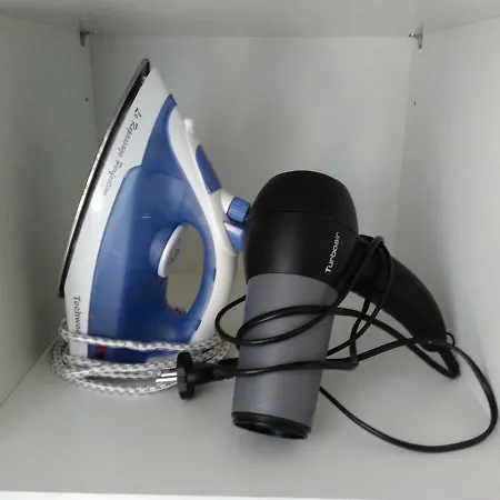 24 Heures Et Plus Chez Vous -circuit Des 24 H A 10 Mn - 1 Chambre, 4 Personnes & Cuisine - B *